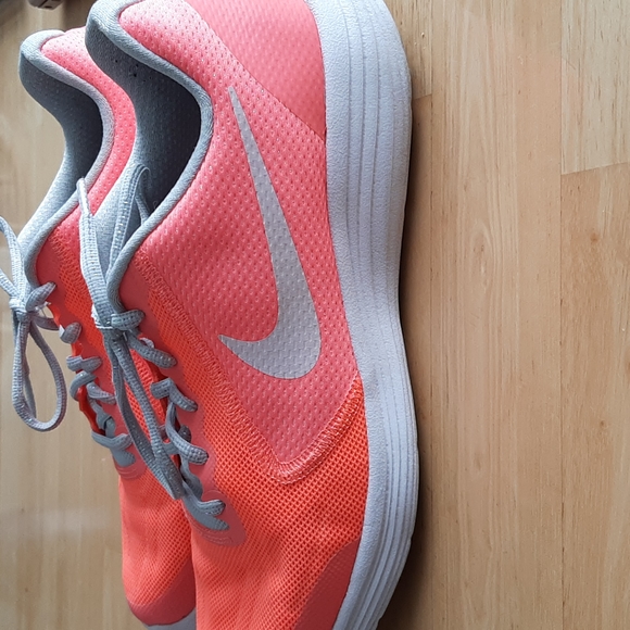 Nike size 6y (7.5 womens) - Picture 2 of 7